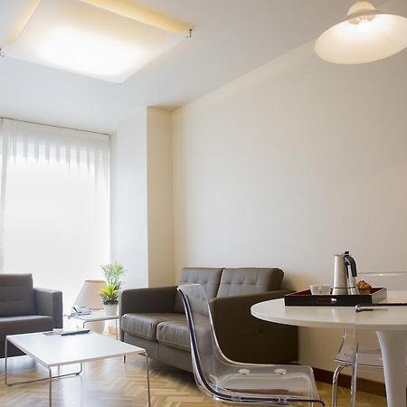 Suites Sercotel Mirasierra Pamplona Bagian luar foto