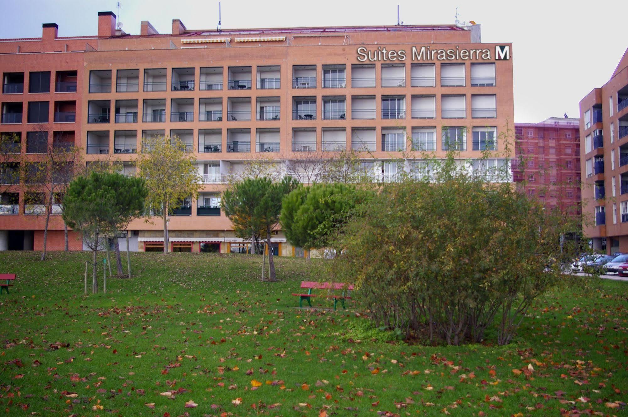 Suites Sercotel Mirasierra Pamplona Bagian luar foto
